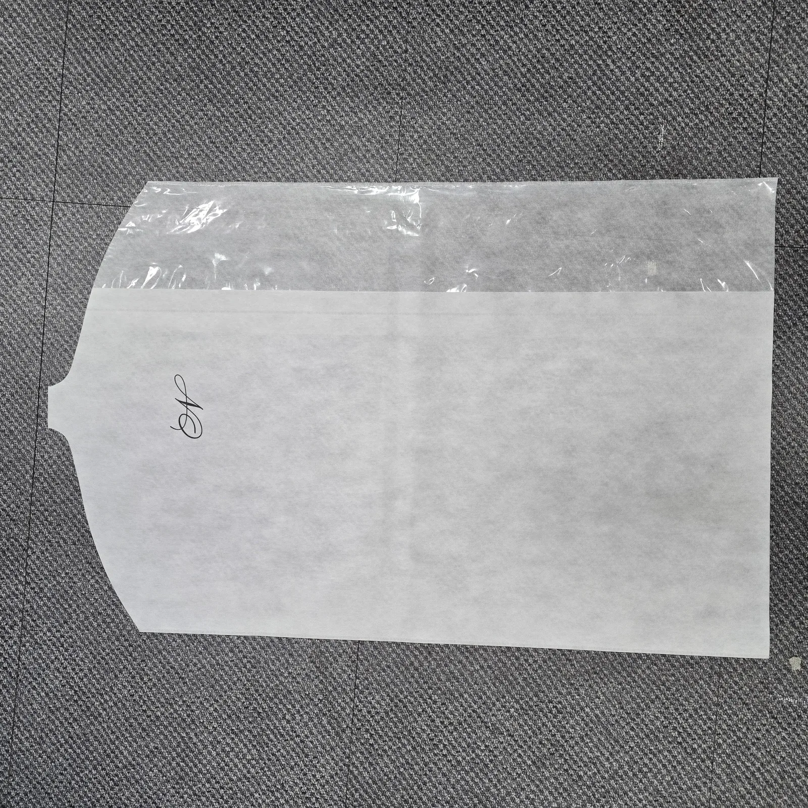 부직포 양복·재킷 의류커버 부직포 제품 제작 사례 - 정희산업