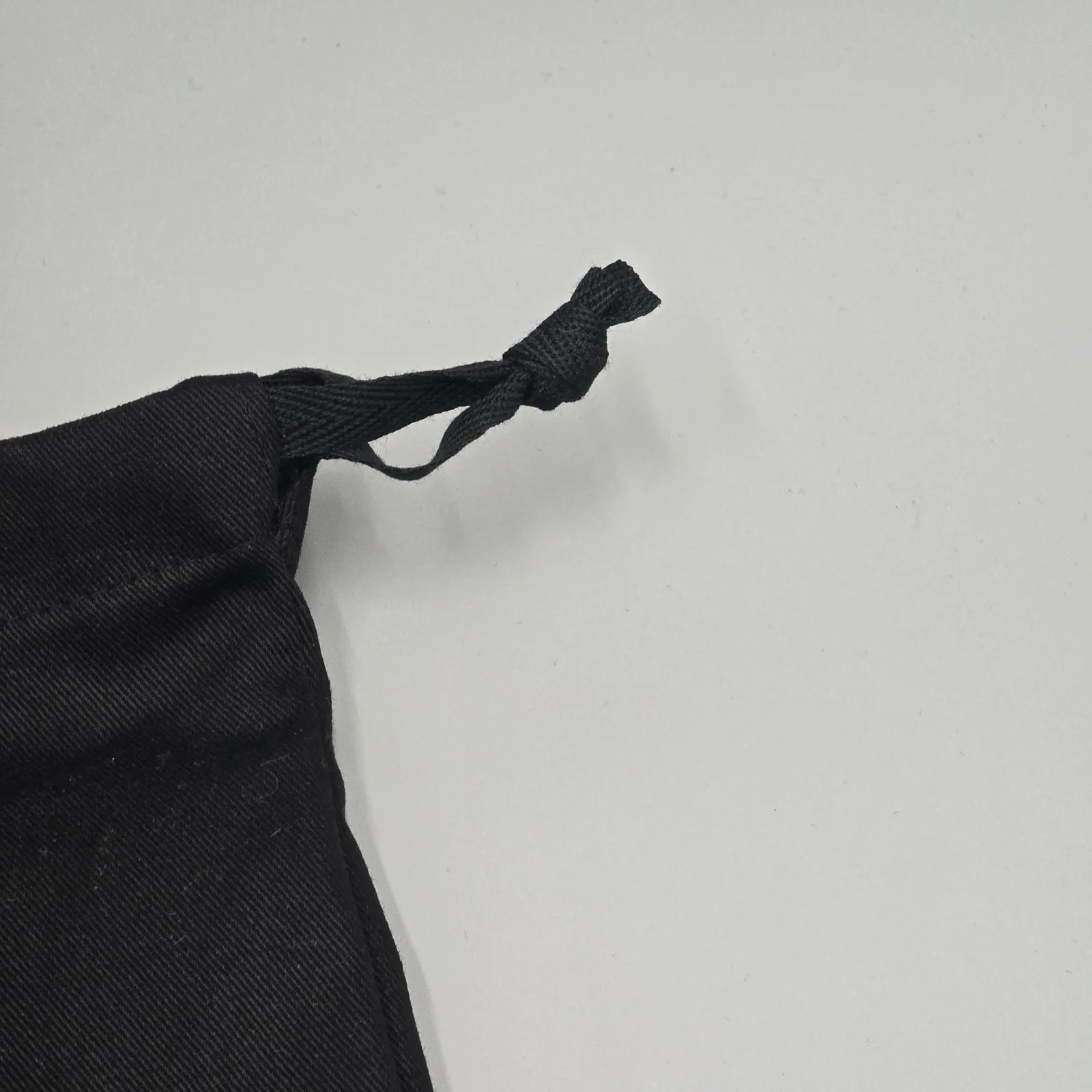 백색 인쇄 블랙·차콜 면 조리개 더스트백 조리개 파우치·더스트백 제작 사례 - 정희산업
